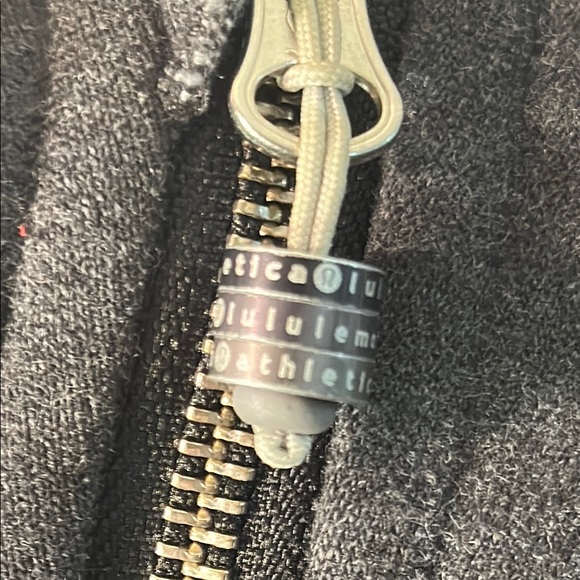 Lululemon Athletica Rare Special Edition - Picture 3 of 9
